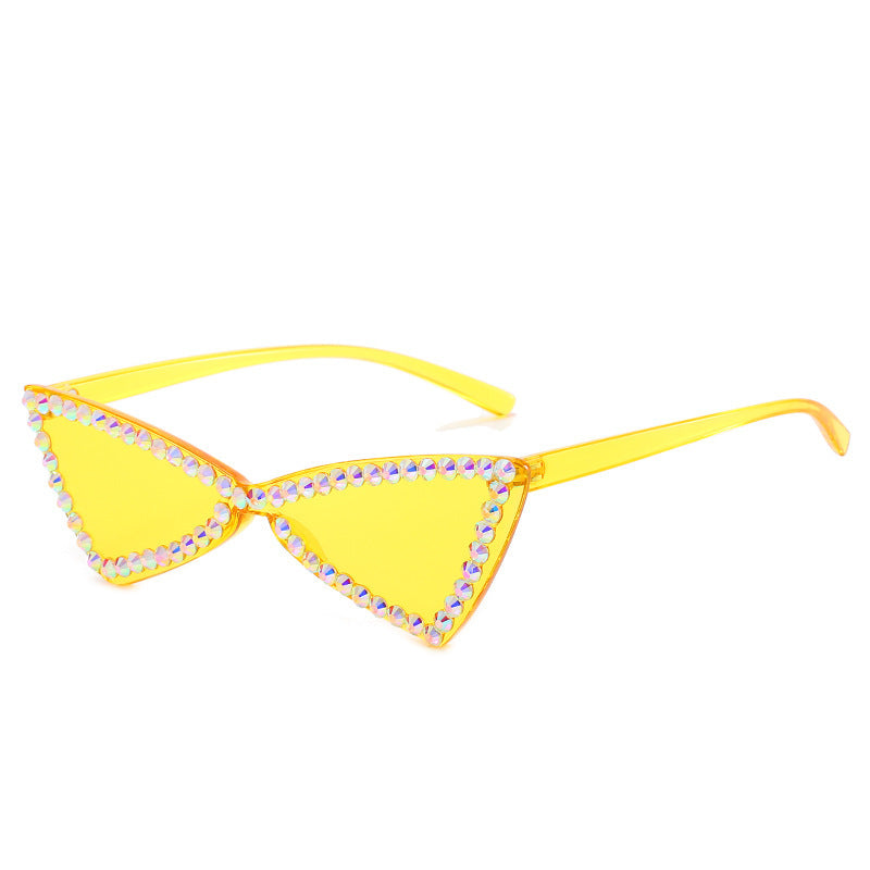 Womens Sunglasses UV400 Protection PC Frame And Lenses Fashionable Sun Glasses With Stylish Personality Design