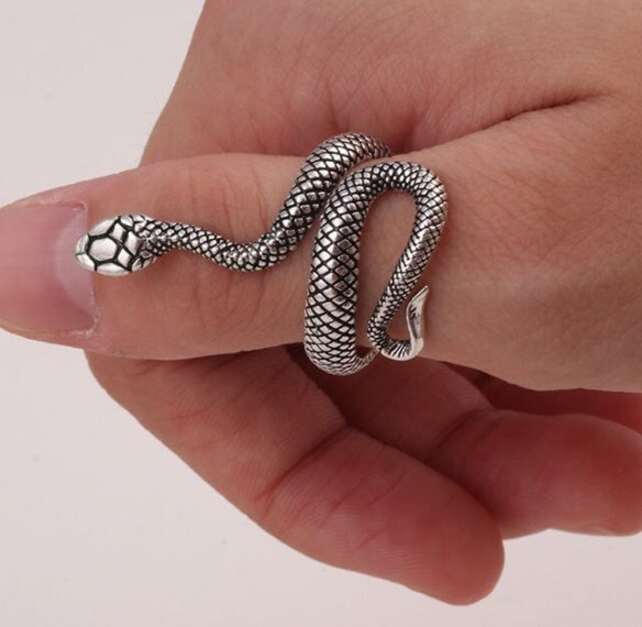 Animal Rings Set 12 Pieces Adjustable Alloy Rings Zodiac Theme Unisex Design Birthday Gift Individually Packed