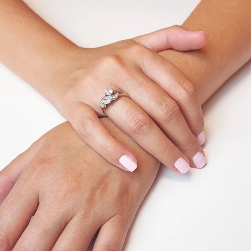 Angel Wing Ring For Women Electroplated Metal With Exquisite Craftsmanship And Sparkling Zircon Gemstone Classy