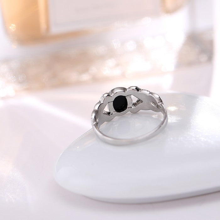 Womens Vintage Flower Ring Hollow Design Rhinestone Inlaid Zinc Alloy Elegant Jewelry Gift Party Jewelry Gifts