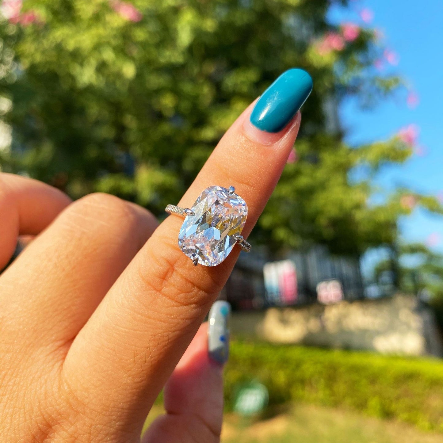 Womens Silver Ring With Geometric Design Gold Plated Artificial Gems Fashion Jewelry European Style Elegant Gift For Her