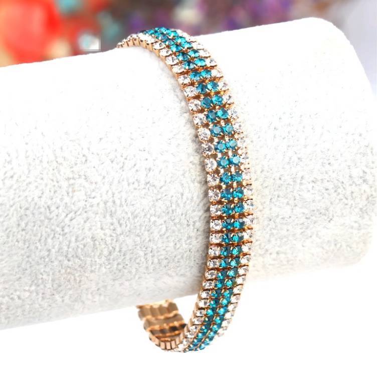 Womens Geometric Electroplated Metal Bangle With Diamonds