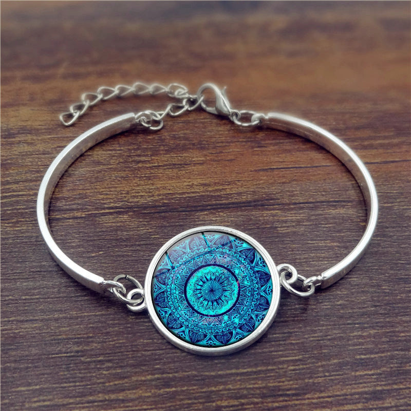 Womens U Shaped Bangle Bracelet Electroplated Alloy Fashion Patterned Bracelet Individually Packed Gift Travel