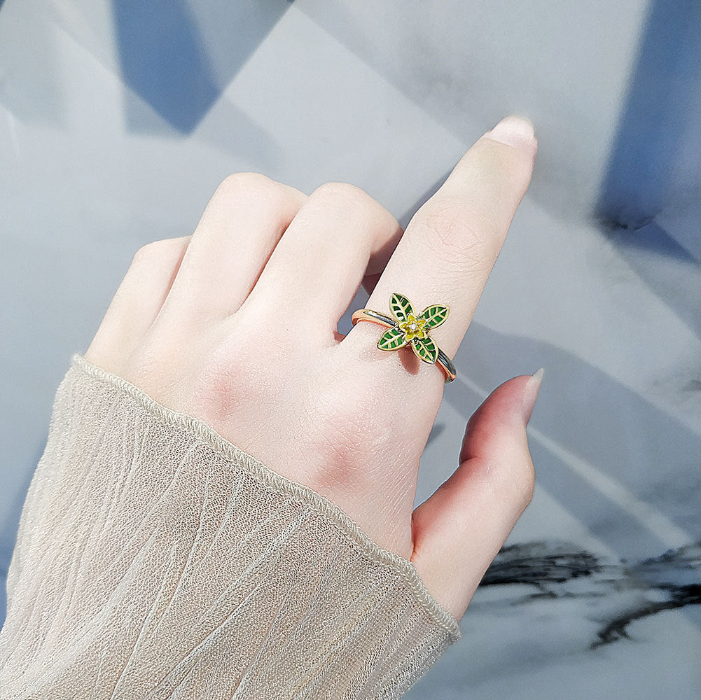 Womens Rotatable Spinner Ring Floral Copper Adjustable Fashion Jewelry Unique Design Statement Floral Pattern Detail