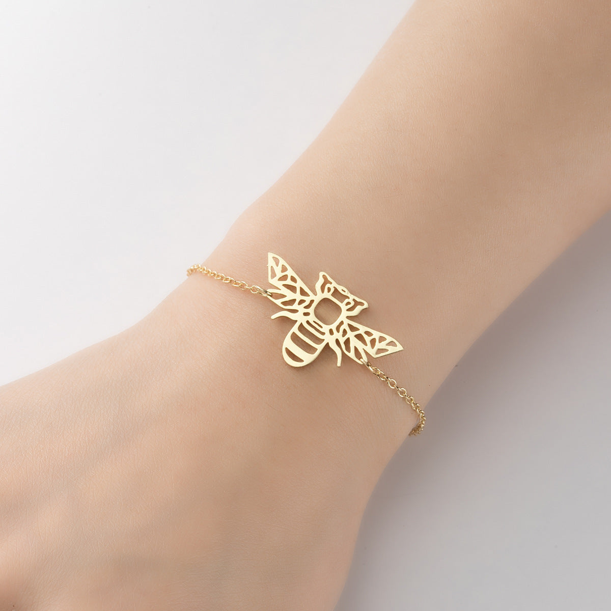 Womens Titanium Steel Bracelet With Animal Design Bird Butterfly Crown Lion Simple Bangle Jewelry Gift for Her