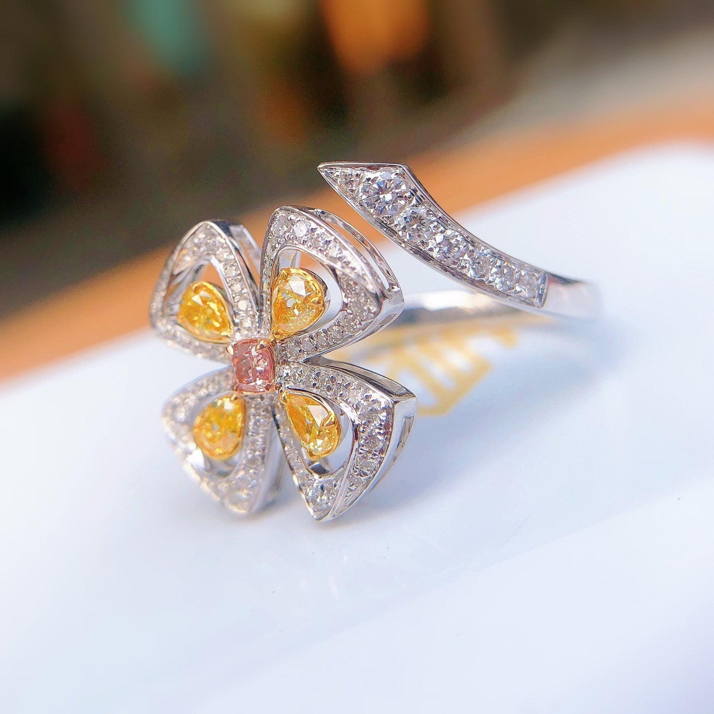 Yellow Diamond Four Leaf Clover Crystal Ring For Women Copper Plated Zircon Jewelry Elegant Everyday Glam Look