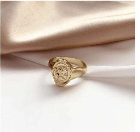 Heart Shaped Alloy Ring With Portrait Design Fashion Jewelry