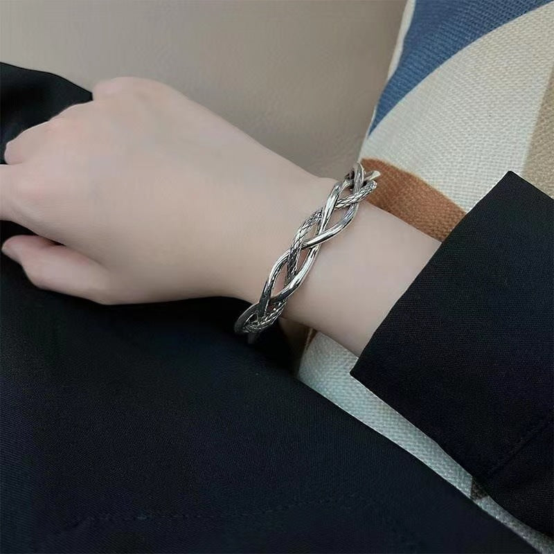 Womens Three Strand Twist Bracelet Adjustable Alloy Retro Electroplated Literary Jewelry Bangle Fashion Jewelry Gift