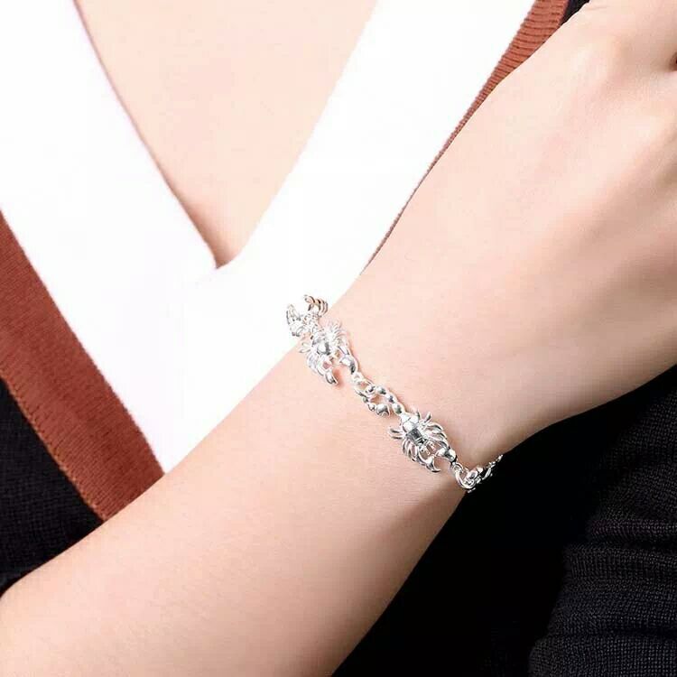 Elegant 925 Silver Bracelet For Women European Look Jewelry