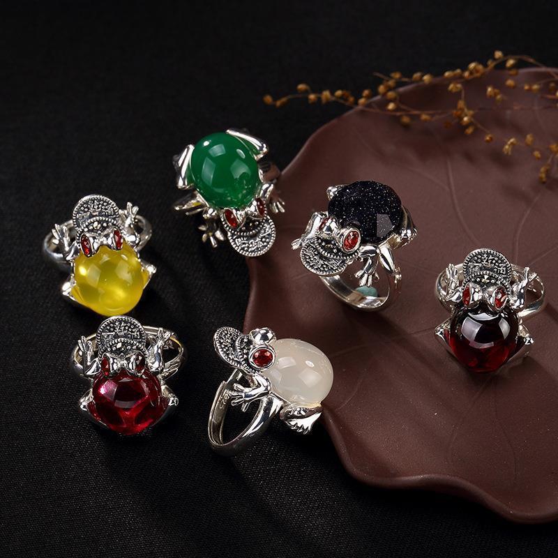 Copper Gold Plated Garnet Ring For Women With Toad Motif And Geometric Inlay Featuring Ethnic Style And Timeless Shine