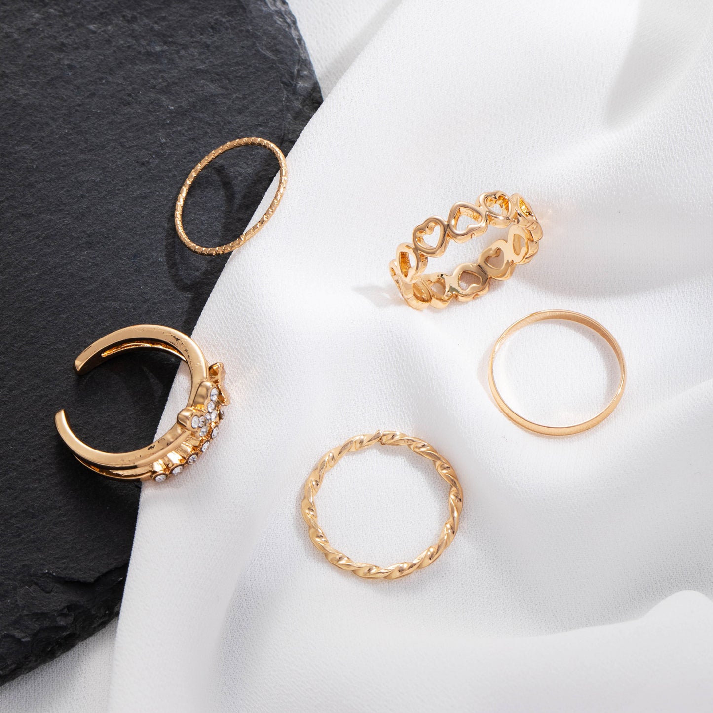 Womens Ring Set With Rhinestones Butterfly Love Peach Heart Twist Designs Alloy Jewelry For Women Korean Style