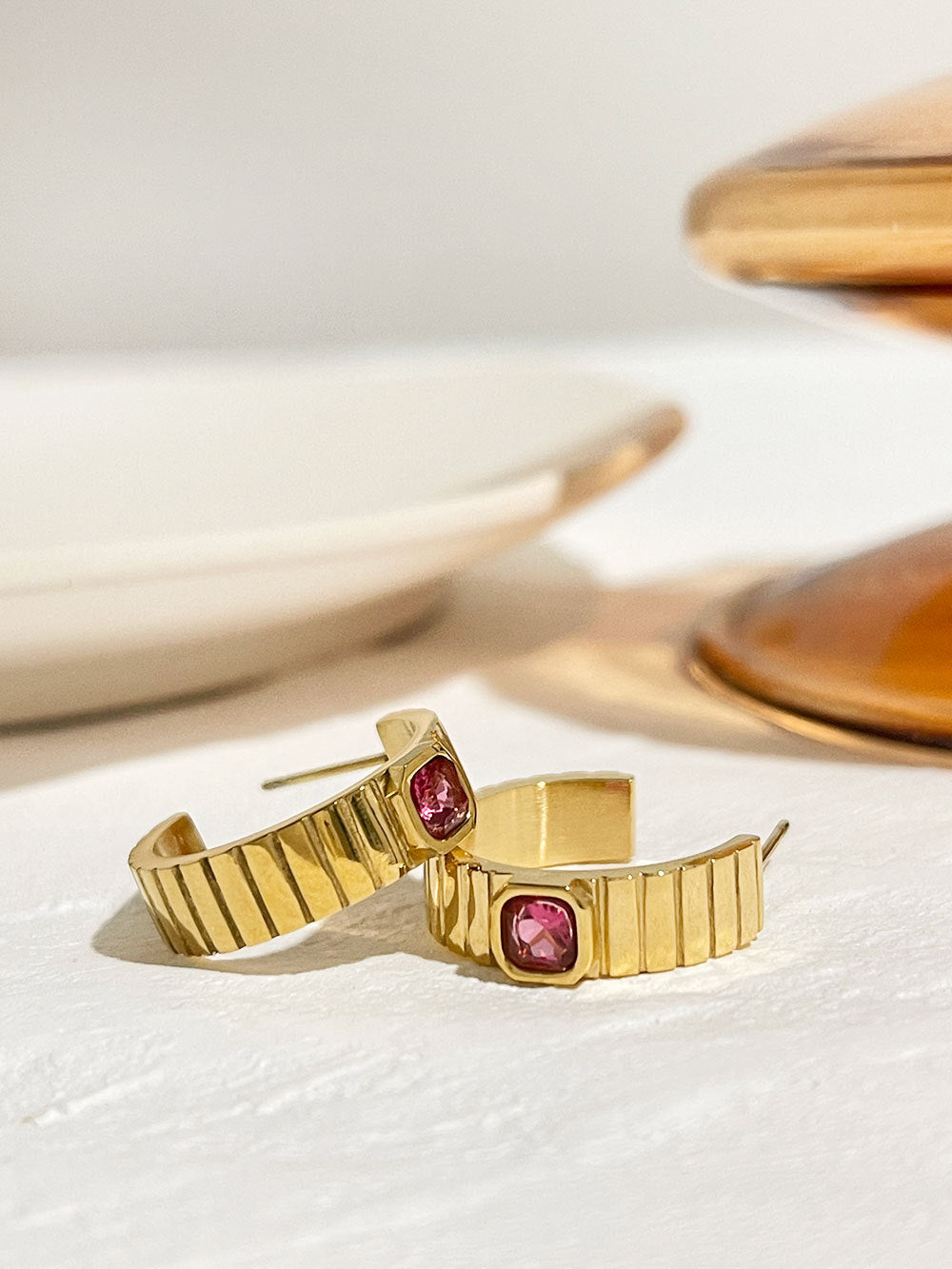 Titanium Steel Inlaid Zircon Checkered C-shaped Earrings