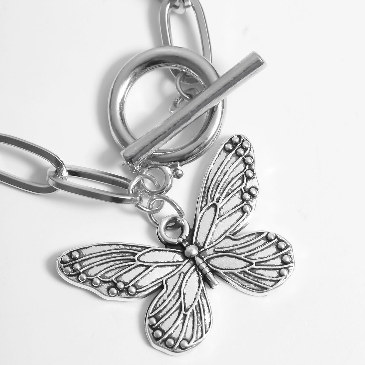 Womens Butterfly Bracelet Alloy Bangle Electroplated European Fashion Jewelry Simple Elegant Charm Gift Europe