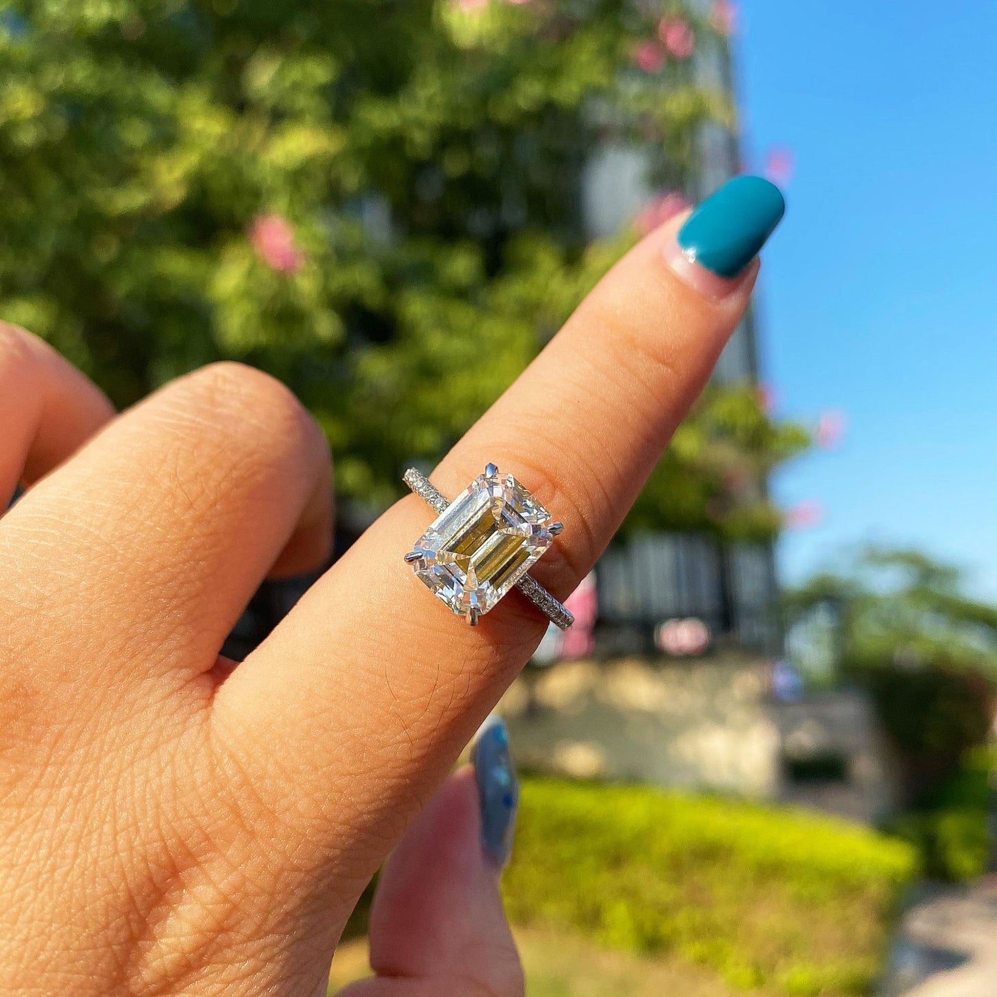 Womens Silver Ring With Geometric Design Gold Plated Artificial Gems Fashion Jewelry European Style Elegant Gift For Her