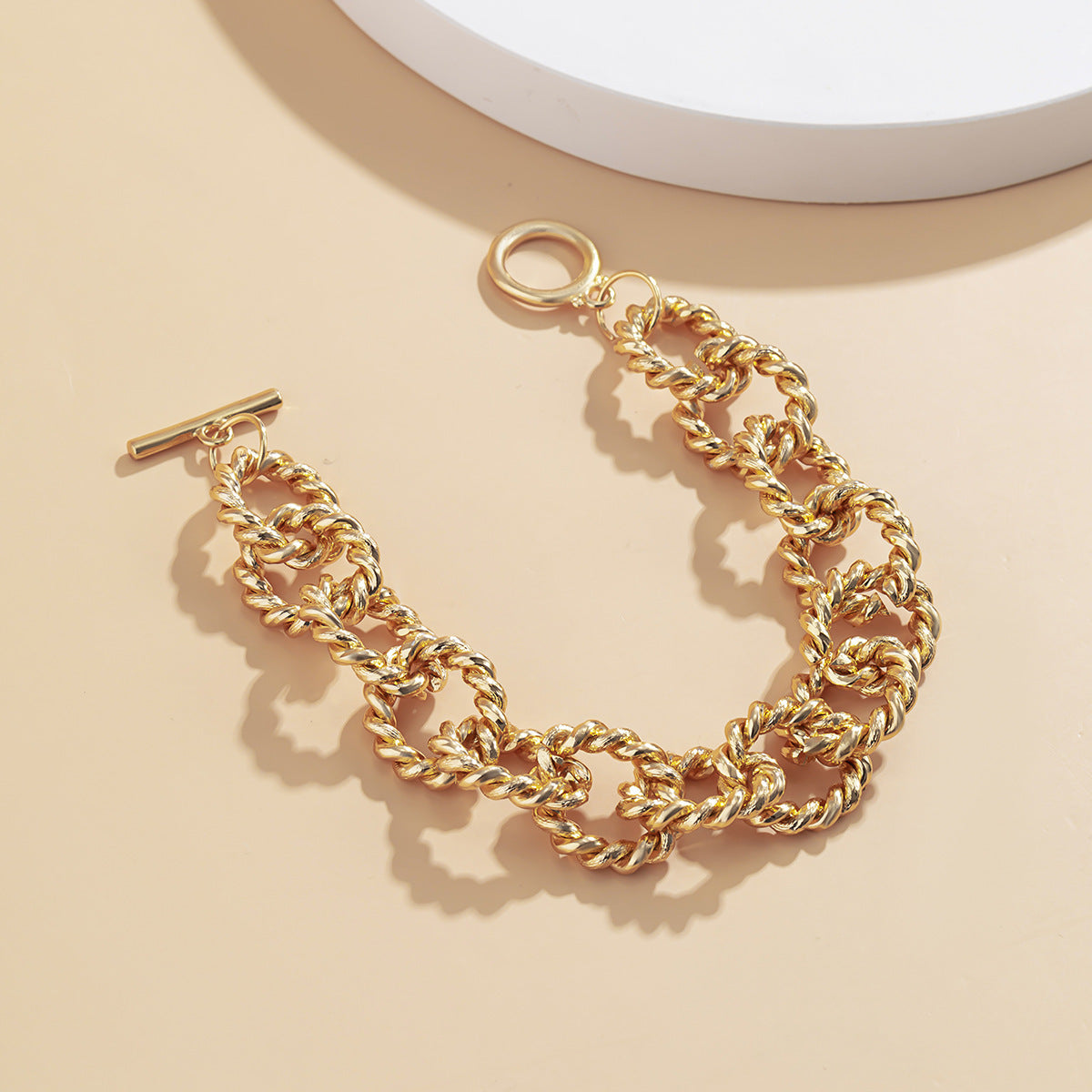 Geometric Design Womens Bracelet Hollow Thick Chain Electroplated Finish Alloy Aluminum Jewelry Fashion Accessory