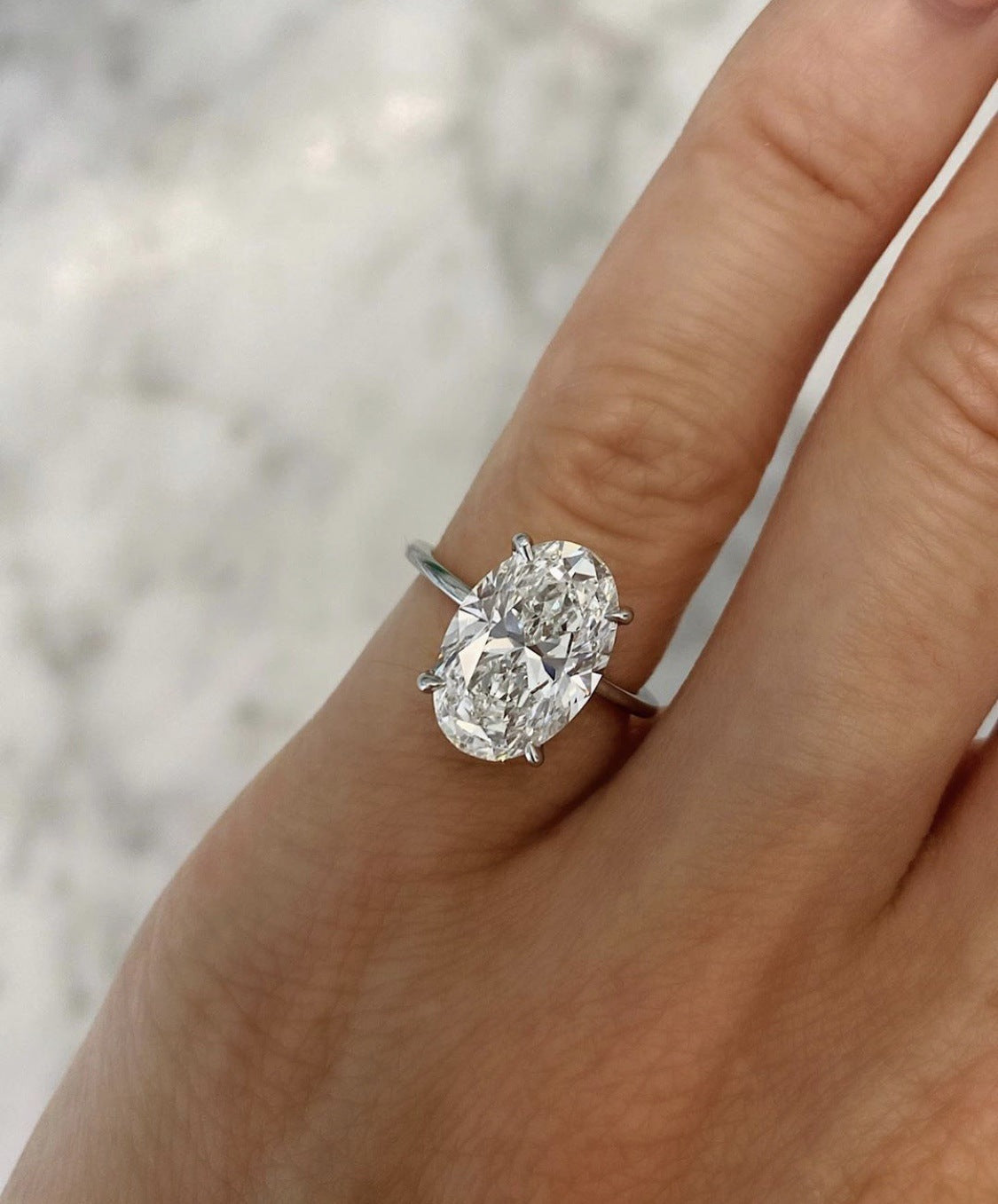 Womens Alloy Fruit Ring With Zircon Inlaid Sparkling Elegant Everyday Wearable Gold Silver Band Jewelry Design