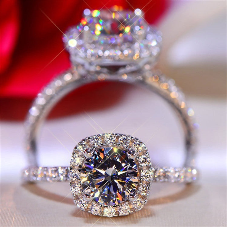 Womens Round Rhinestone Ring 18K White Gold Plated Alloy Ornament Ring Fashion Jewelry Gift For Her Elegant Band Ring