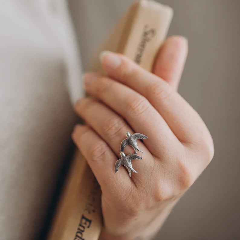 Womens Silver Dove Ring Retro Fashion Jewelry Alloy Inlay Ornamental Design Simple Ring Gift For Women Everyday Wear