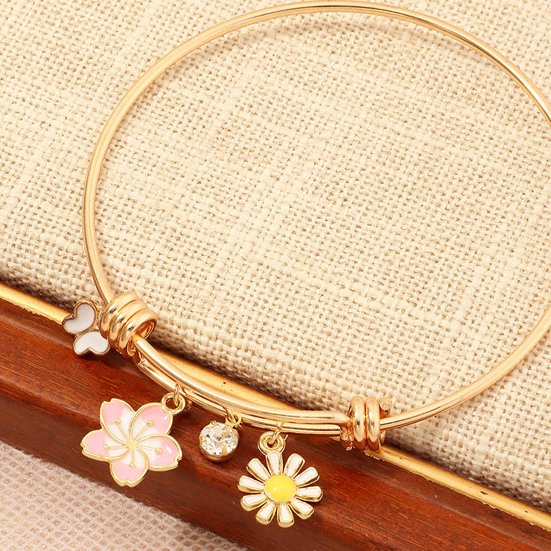 Butterfly Flower Delicate Bracelet Electroplated Alloy Fashion Jewelry Adjustable Chain Floral Charm For Women Style