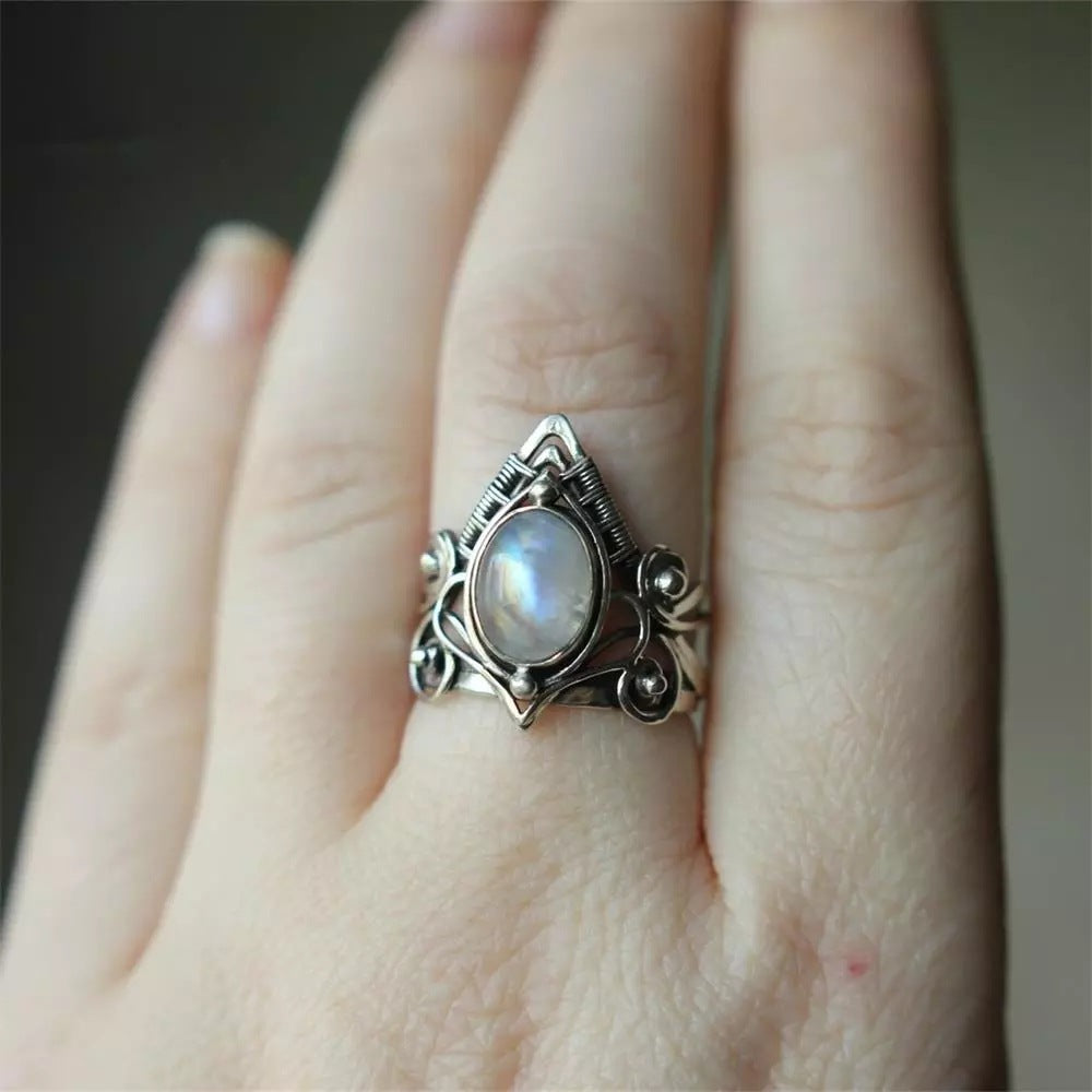 Womens Vintage Ring Electroplated Alloy Crystal Geometric Boho Antique Jewelry Gift For Her Vintage Style Ring