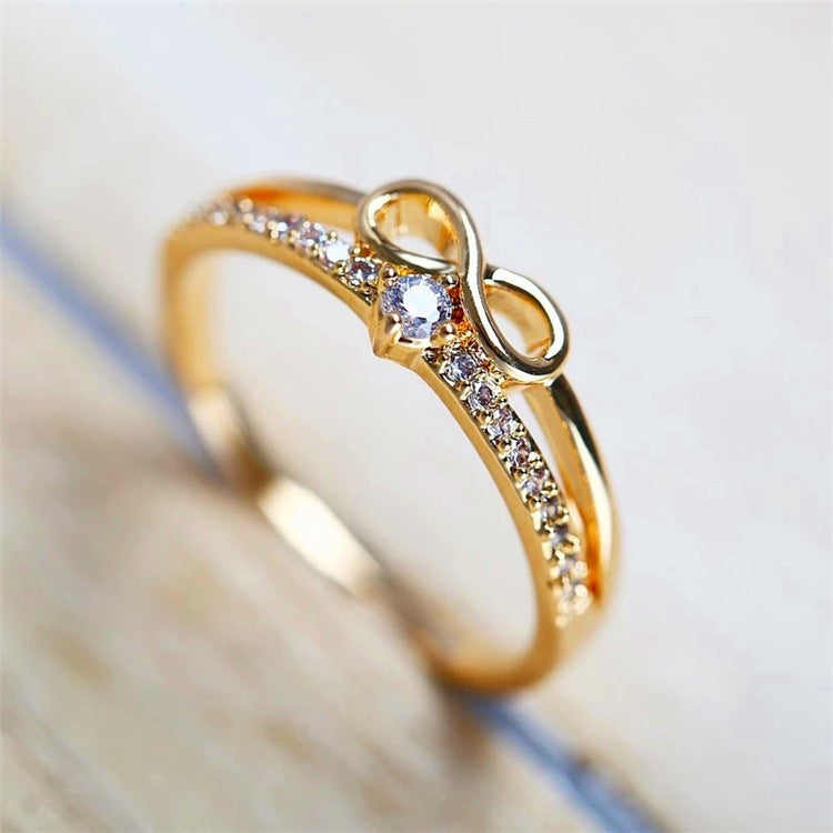 Two Tone Alloy Ring European Geometric Design Electroplated Finish Individually Packed Ideal Gift For Wedding Day