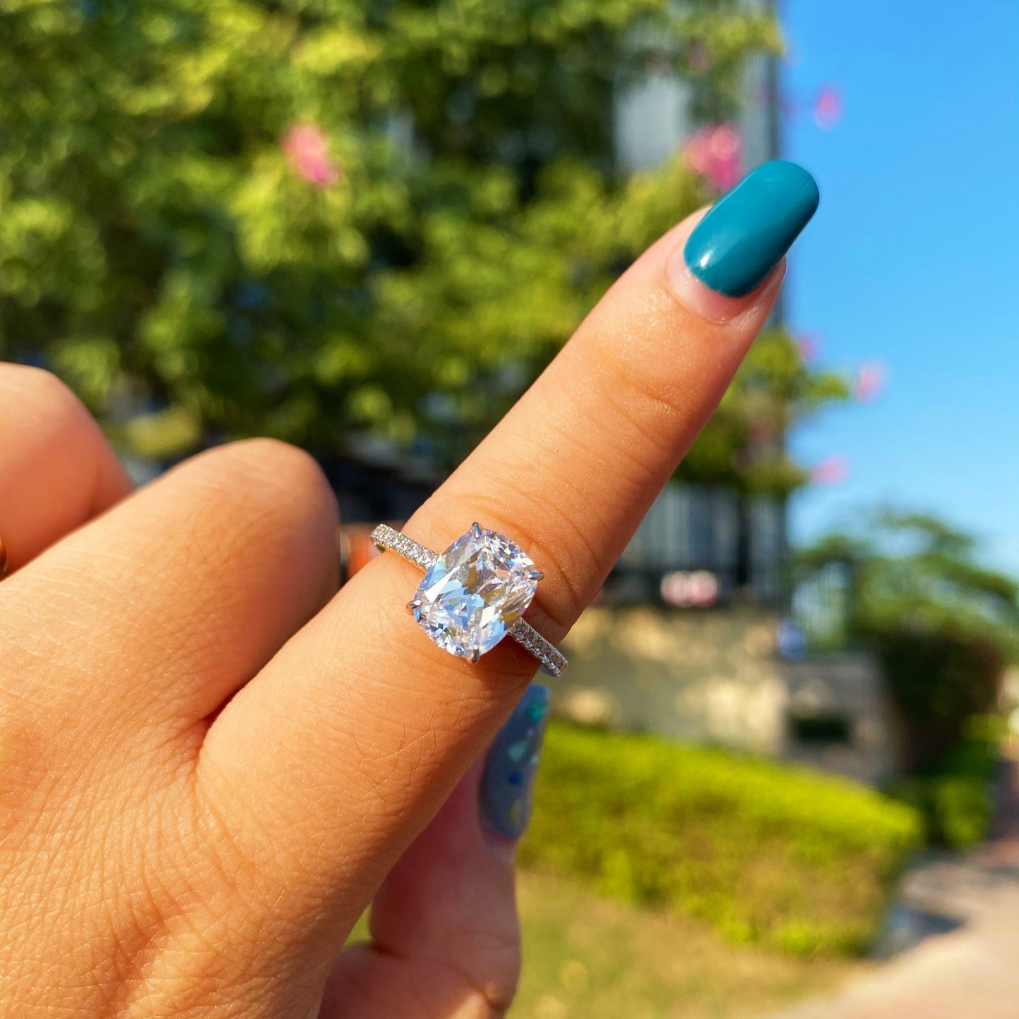 Womens Silver Ring With Geometric Design Gold Plated Artificial Gems Fashion Jewelry European Style Elegant Gift For Her