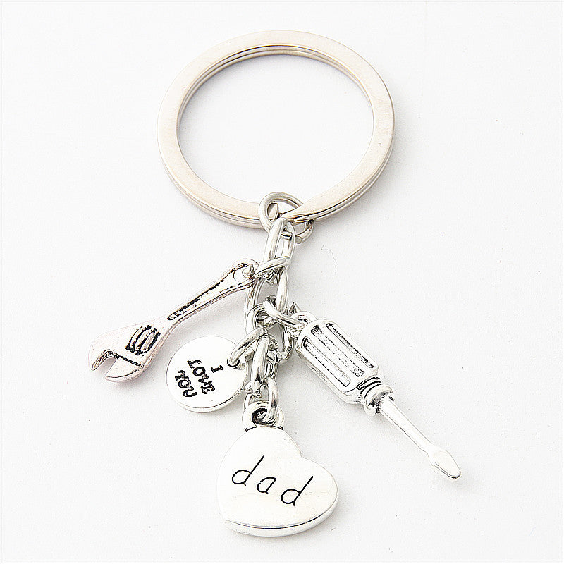 Heart Keychain For Dad And Mom I Love You Pendant Key Ring Unisex Zinc Alloy Gift For Parents A Heartfelt Gift