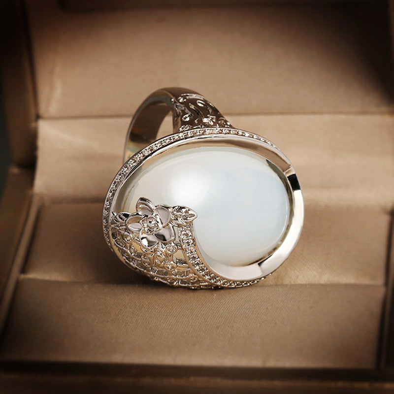 Women's Retro Ring Exaggerated Egg Surface Carving Ring Female Brass Ring with Artificial Gemstone Semi-Precious Stone Inlay Geometric Ring