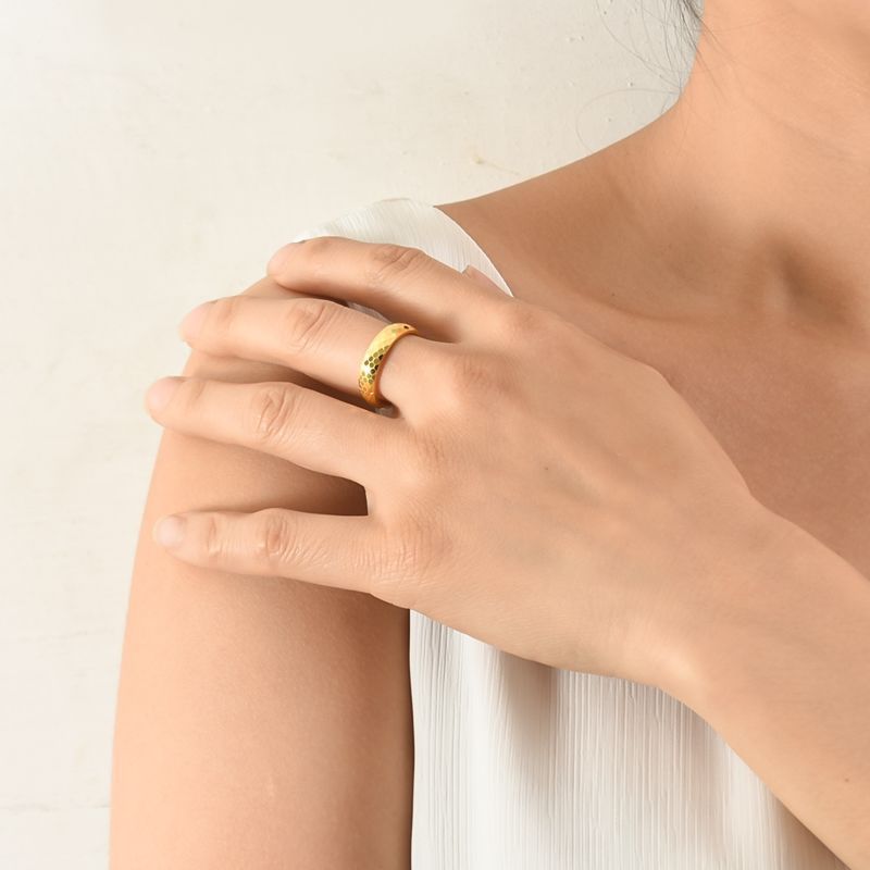 Womens Titanium Steel Ring Gold Electroplated Curved Honeycomb Geometric Design Elegant Jewelry Sizes 6 7 8 And 9