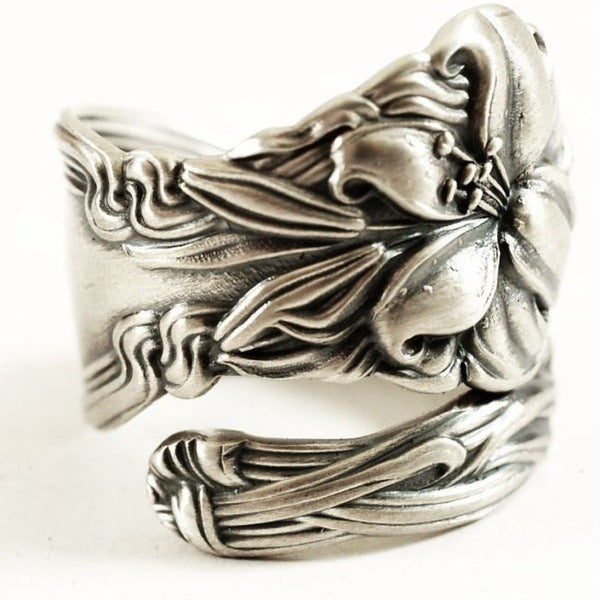 Womens Vintage Flower Ring Hand Carved Adjustable Alloy Ring Antique Silver Finish Birthday Gift Gift Included