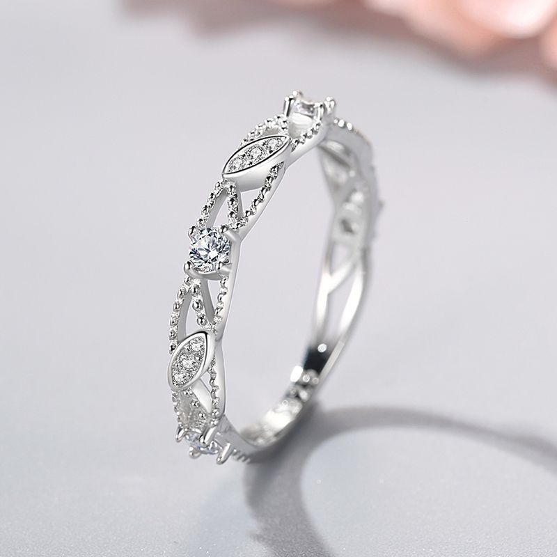 Womens Sterling Silver Leaf Diamond Ring Exquisite Design