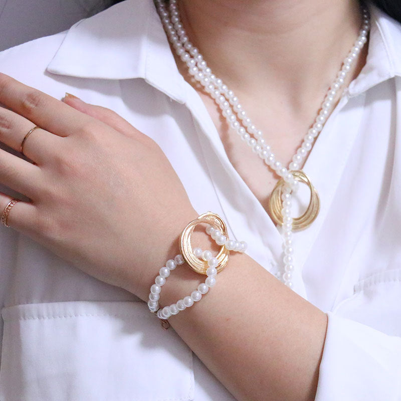 Womens Pearl Geometric Bracelet Electroplated Gold Finish Alloy Jewelry Adjustable Circumference 17 5cm Finish