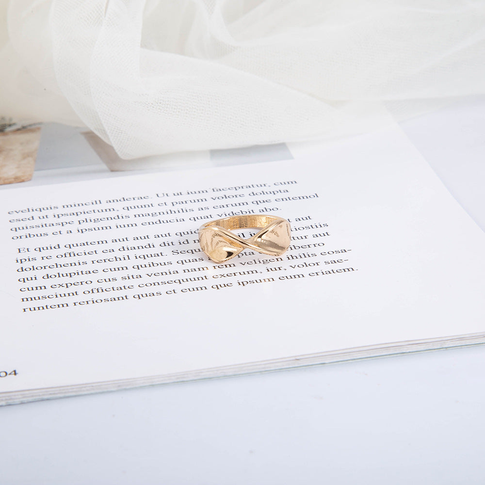 Gold Plated Geometric Ring Alloy Fashion Ring With Baked Varnish Finish Twisted Dripping Design Everyday Style