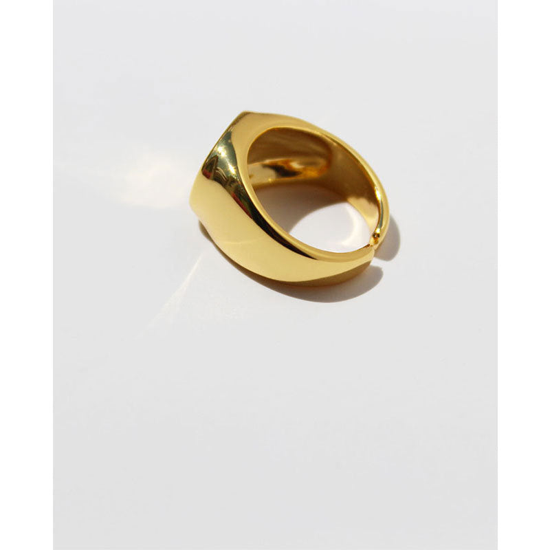 Simple Geometric Tail Ring In Brass For Everyday Wear Unisex Minimalist Jewelry 15 Mm Inner Diameter Gift Ready Now