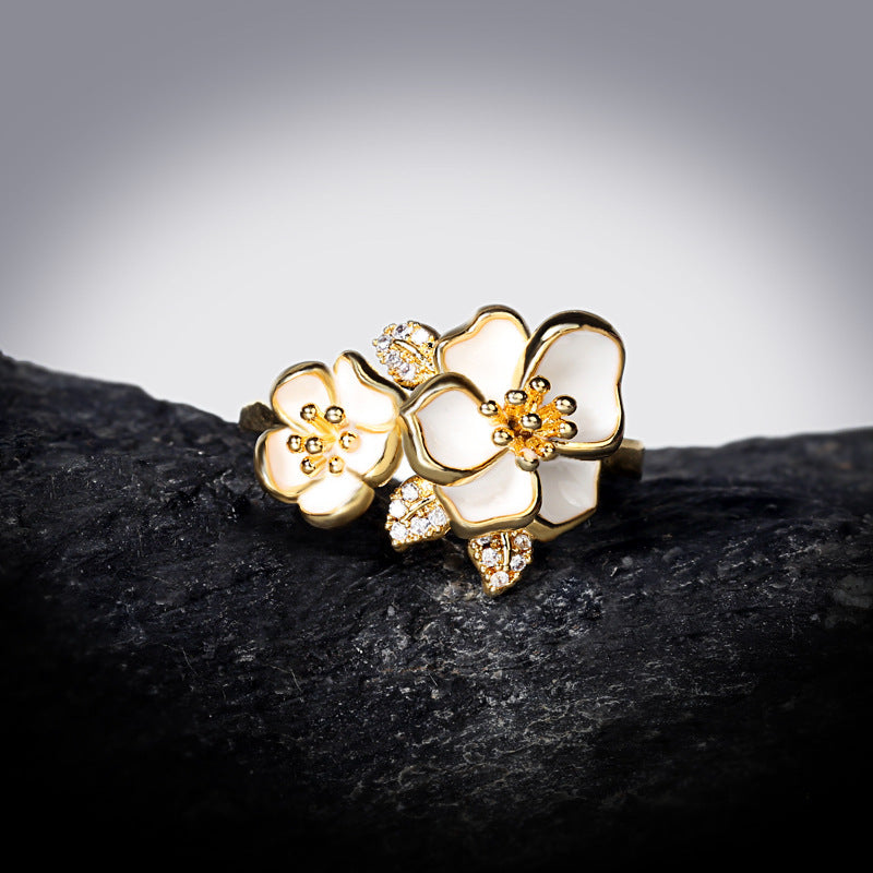 Women's All Match Fashion Small Daisy Ring Brass and Electric White Steel European Style Geometric In Gemstone Size