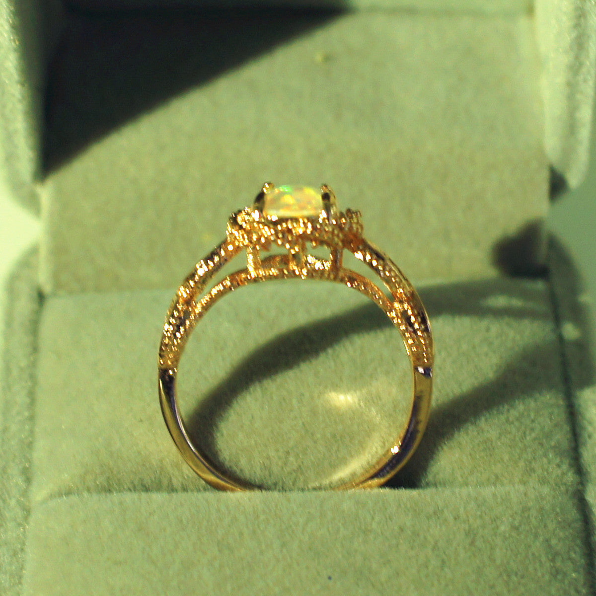 Gold Plated Alloy Crown Ring Inlaid Gemstones European Design Jewelry Gift For Her Elegant Crown Style Jewelry