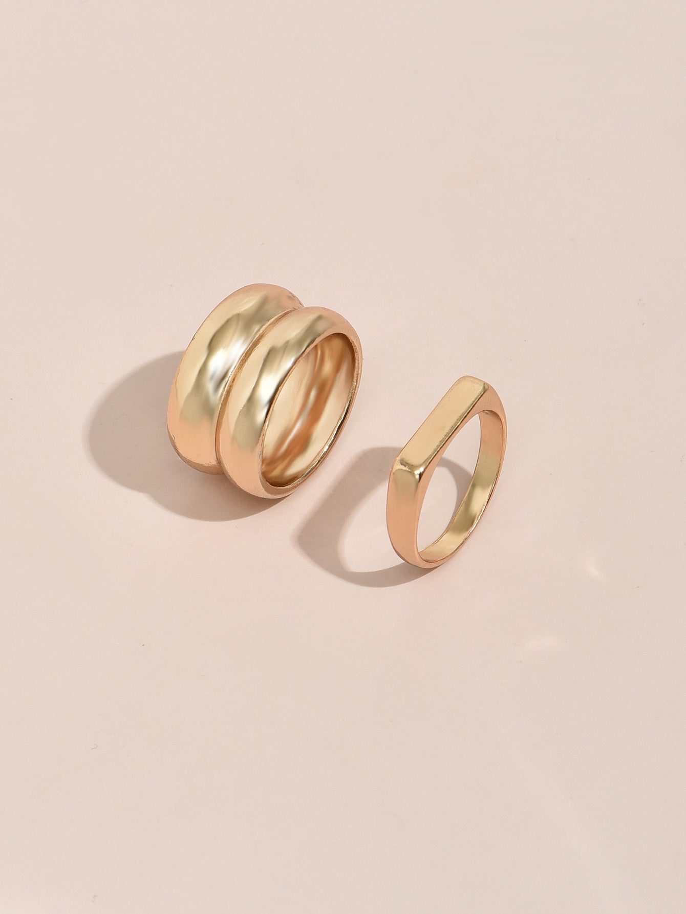 Women Fashion Ring Trendy Design Lightweight Zinc Alloy