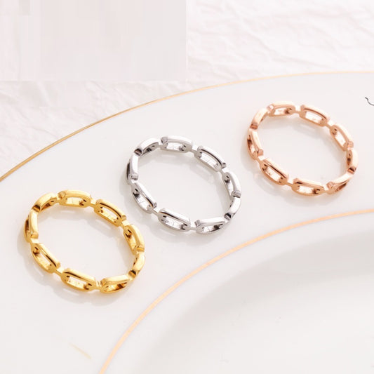 Womens Rectangular Chain Ring Titanium Steel Electroplated Fashion Ring With High Quality Design Elegant Accessory
