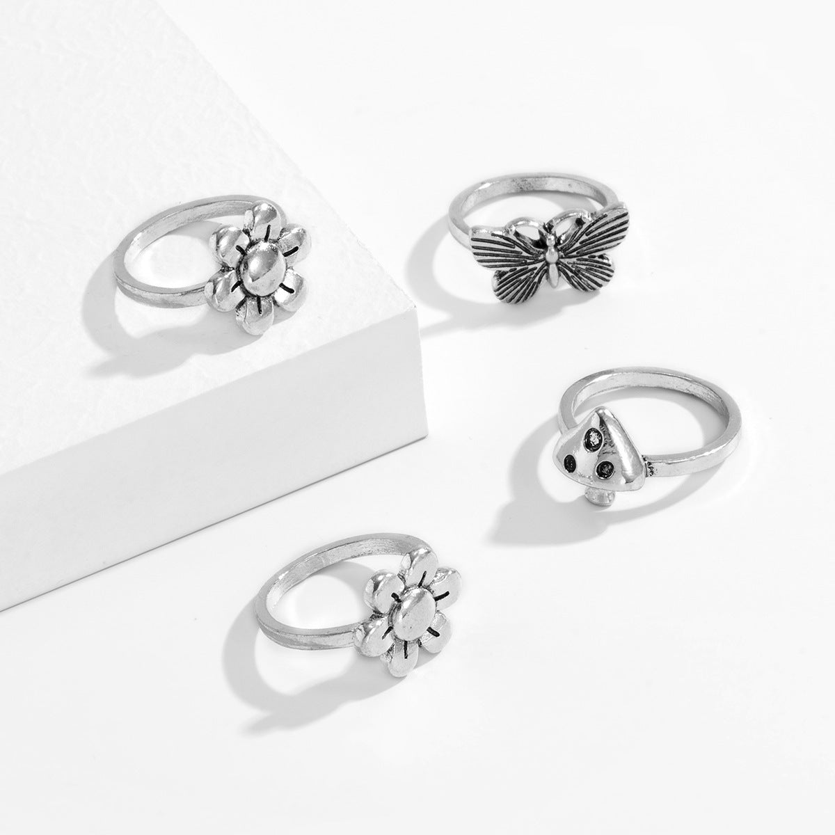 Mens Retro Gold Plated Geometric Ring Modern Vintage Design Ring For Him Great Everyday Accessories Gift Ideas