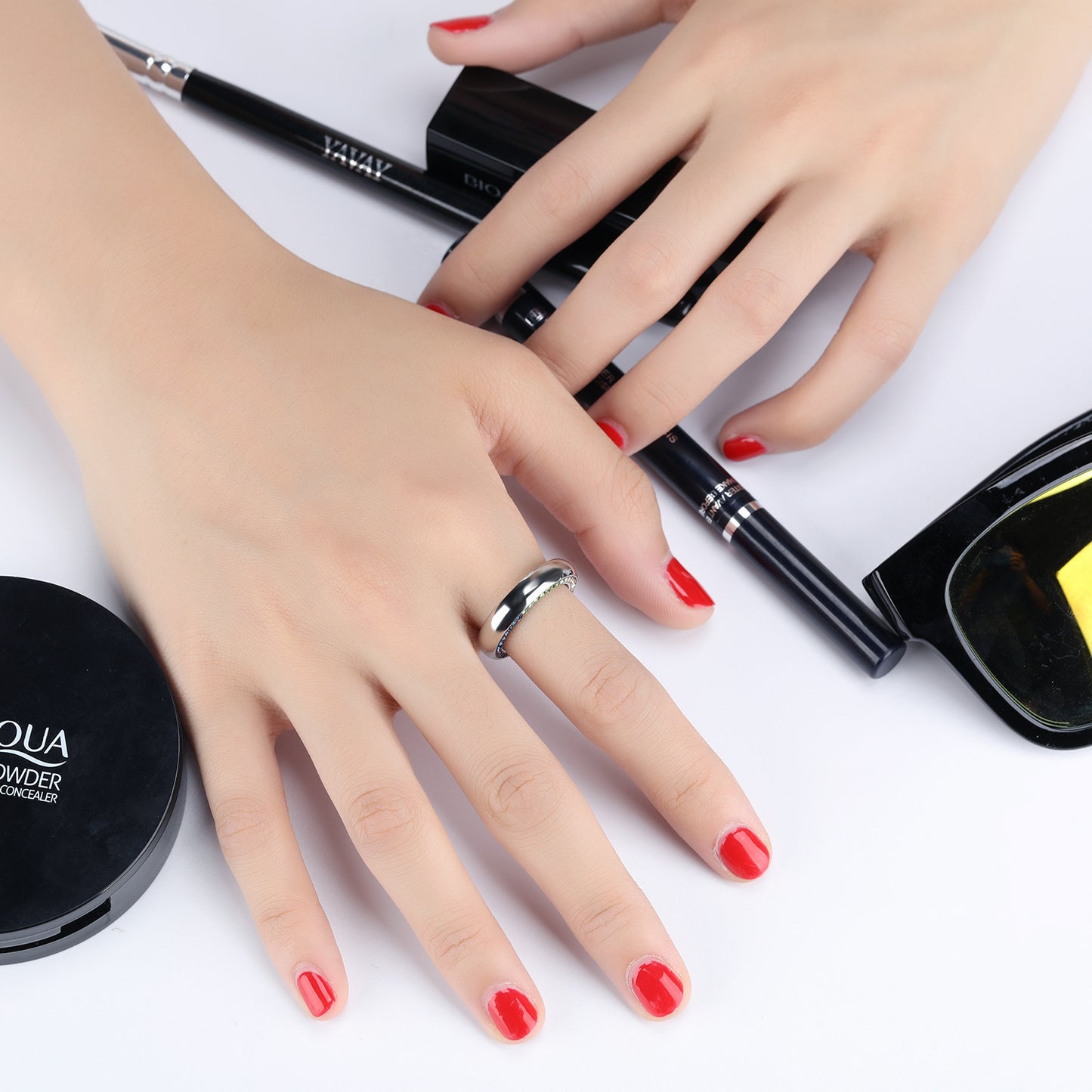 Titanium Steel Ring With Color Diamond Inlay Zircon Accent No 10 Fashion Jewelry Elegant European Style For Daily Wear