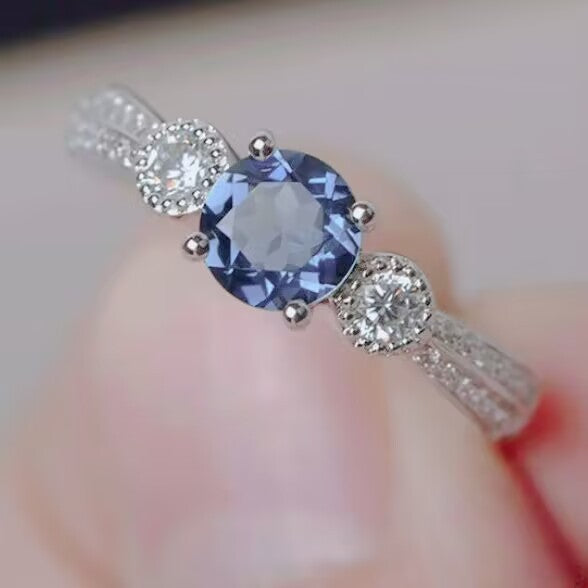 Womens Geometric Circle Zircon Inlaid Copper Ring White Gold Color Elegant Jewelry Gift For Women EverydayWear