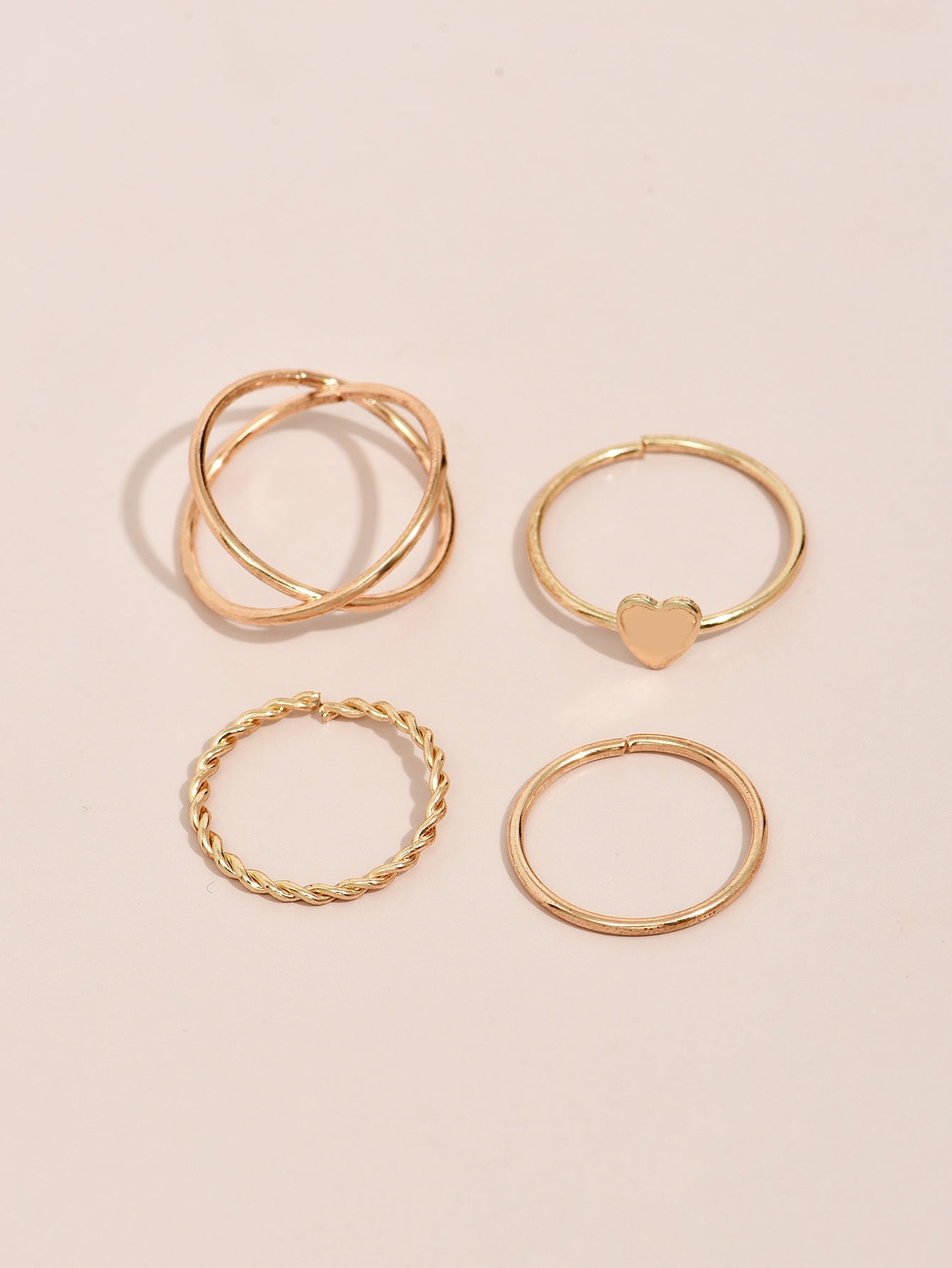 Womens Lightweight Zinc Alloy Ring Modern Design Everyday Jewelry For Women Fashion Ring Modern Look For Women