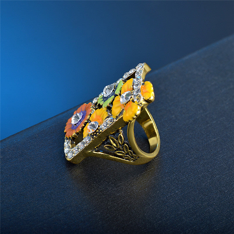 Womens Retro Enamel Flower Ring Gold Plated Rhinestone Inlaid Vintage Palace Statement Jewelry Accessory Charm