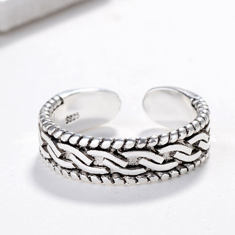 Womens Fashion Ring Retro Geometric Electroplated Alloy Ring Korean Twist Jewelry High Quality For Daily Style