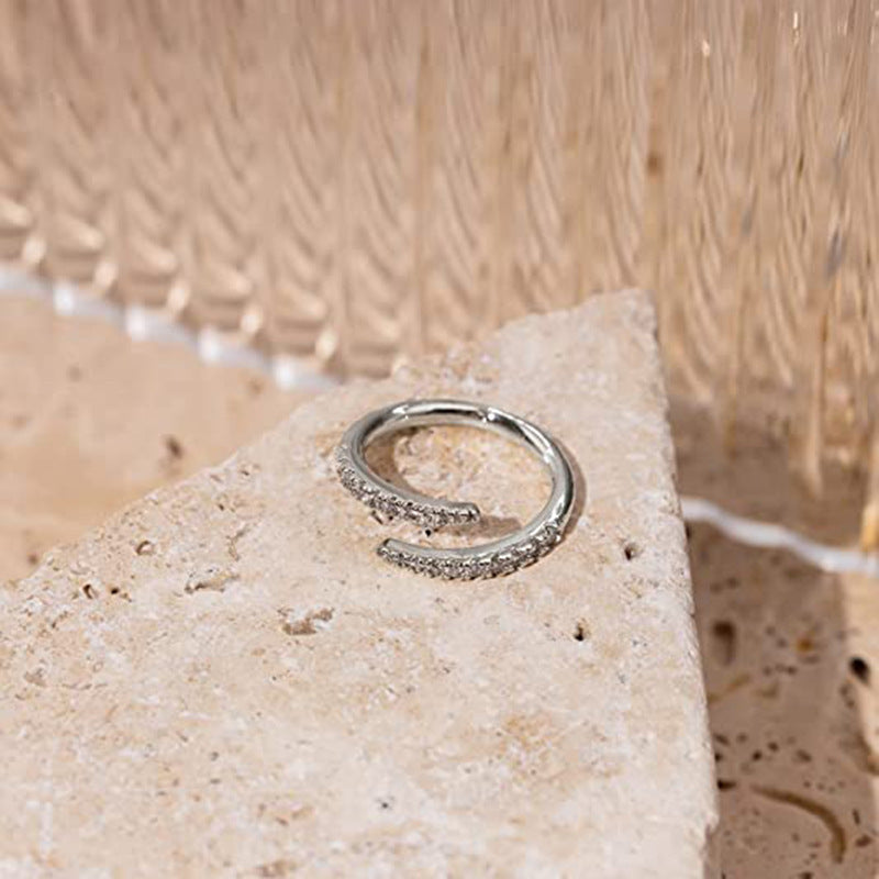 Shiny Temperament Womens Twisted Ring With Fully Jewelled Design And Elegant Shine Titanium Steel Lasting Shine