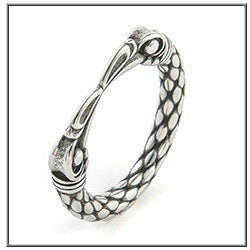 Mens Stainless Steel Eagle Beak Ring Retro Punk Design Durable Jewelry For Biker Rocker Enthusiasts Statement Piece