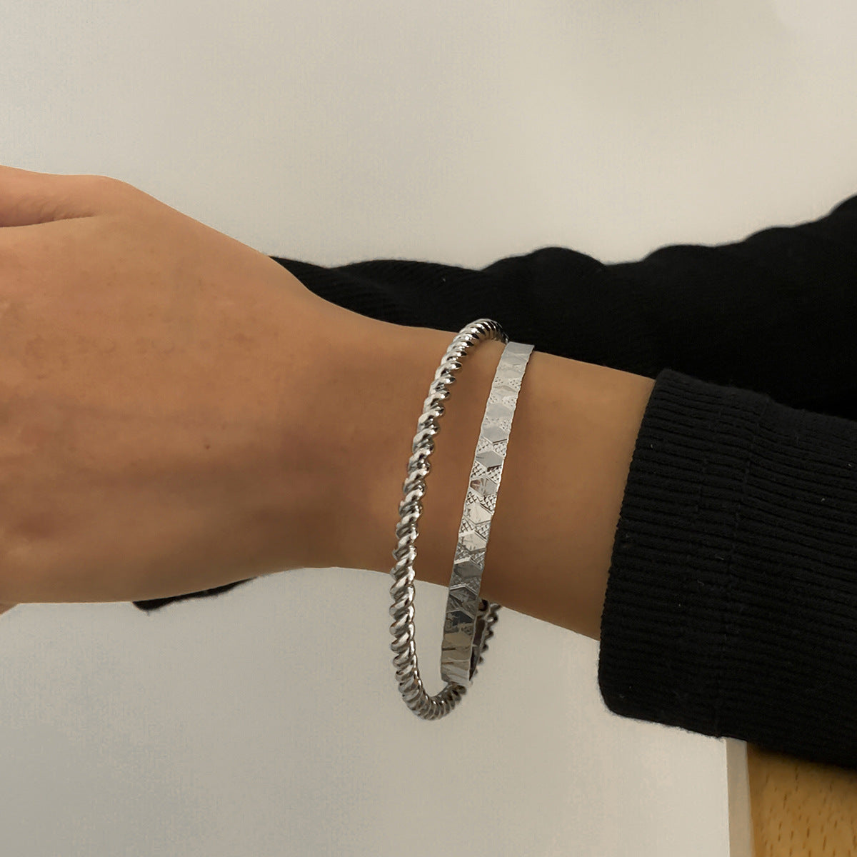 Retro Metal Bracelet Set With Mixed Elements Inspired By European And American Styles Iron Jewelry Individually Packed