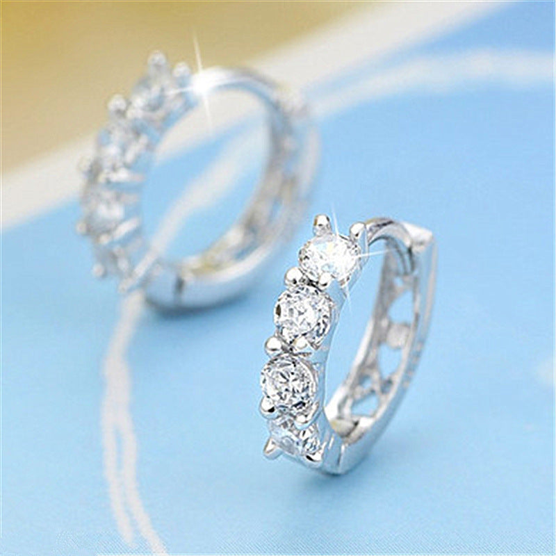 Womens Heart Buckle Earrings Geometric Korean Style Platinum Plated White Gold Inlaid Gems Individually Packed