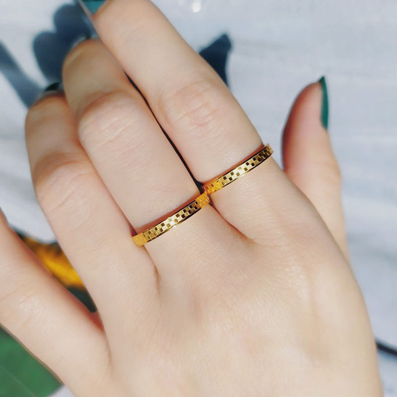 Womens Gold Ring Geometric Design Electroplated Finish National Design One Pack Luxury Ring Sense Ring Festival