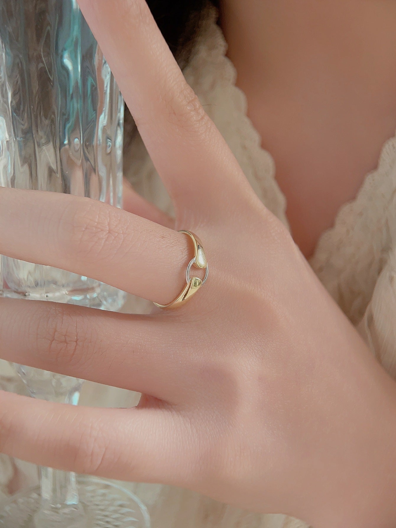 Unisex 925 Sterling Silver Ring Simple Geometric Band Electroplated Round Shape Fashion Statement Ring Interest